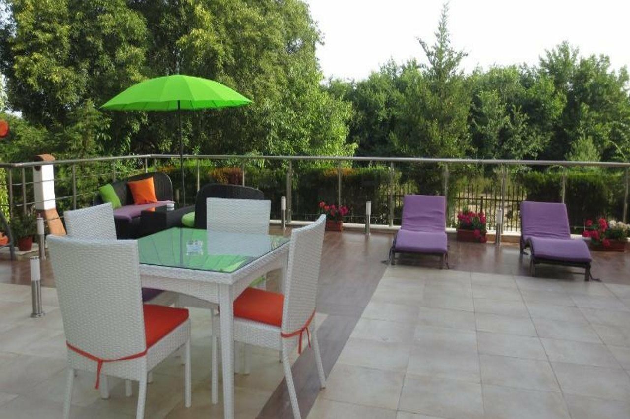 Fantasy Apartments Varna Exterior foto